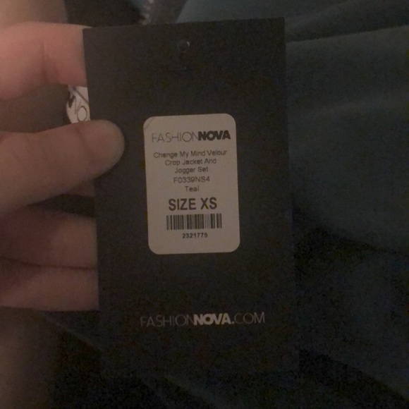 Brand New With Tags Fashion Nova Crop Green Jacket - Picture 3 of 8